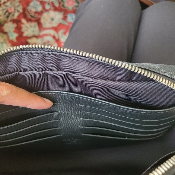 LOUIS Vuitton Men's clutch bag - Picture 5 of 5